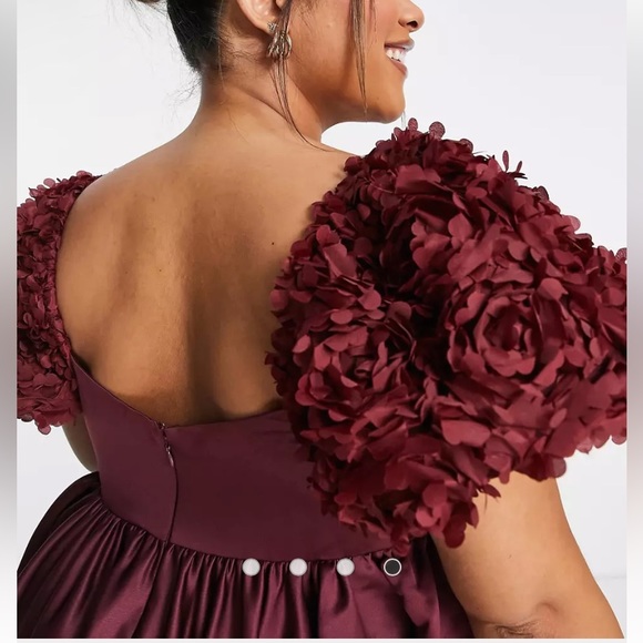 ASOS LUXE Curve 3D floral satin wired baby doll mini dress in wine - Picture 3 of 7